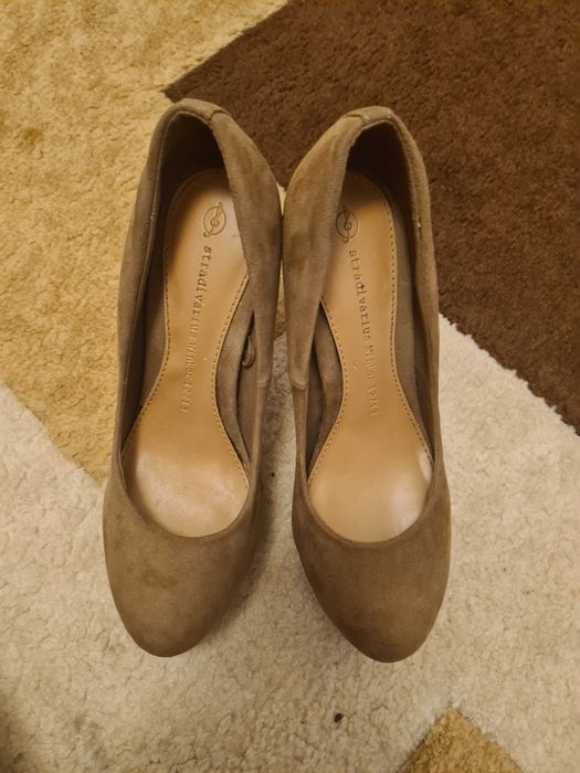 Pantofi, Stradivarius