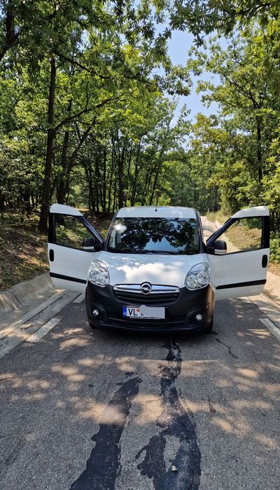 Opel Combo Start/Stop Edition