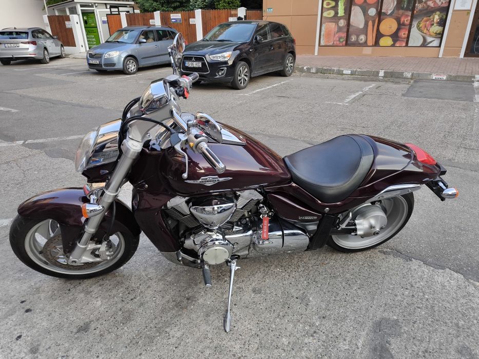 Suzuki intruder M109R