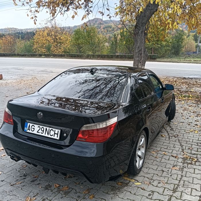 Vând sau schimb BMW 530 diesel  Manual