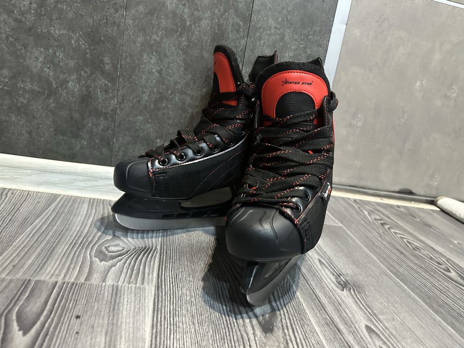 Каньки с гарантьтией 4 года