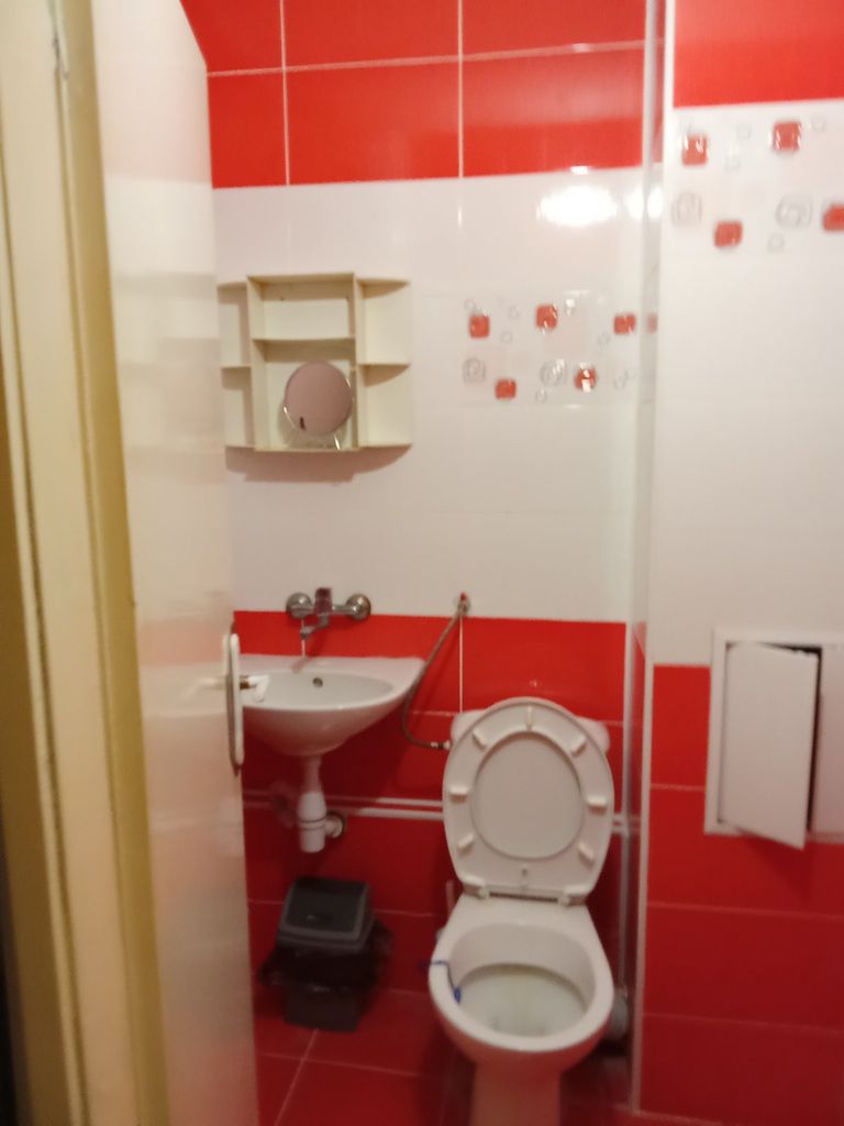 Дава се под наем Двустаен апартамент в Хасково, Каменни - 42 кв.м за 117.3 € - Снимка #3