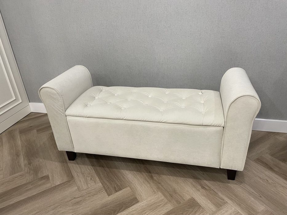 Банкетка прикроватная