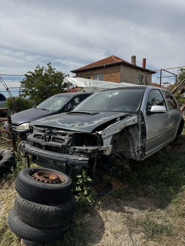 VW Sharan и Golf