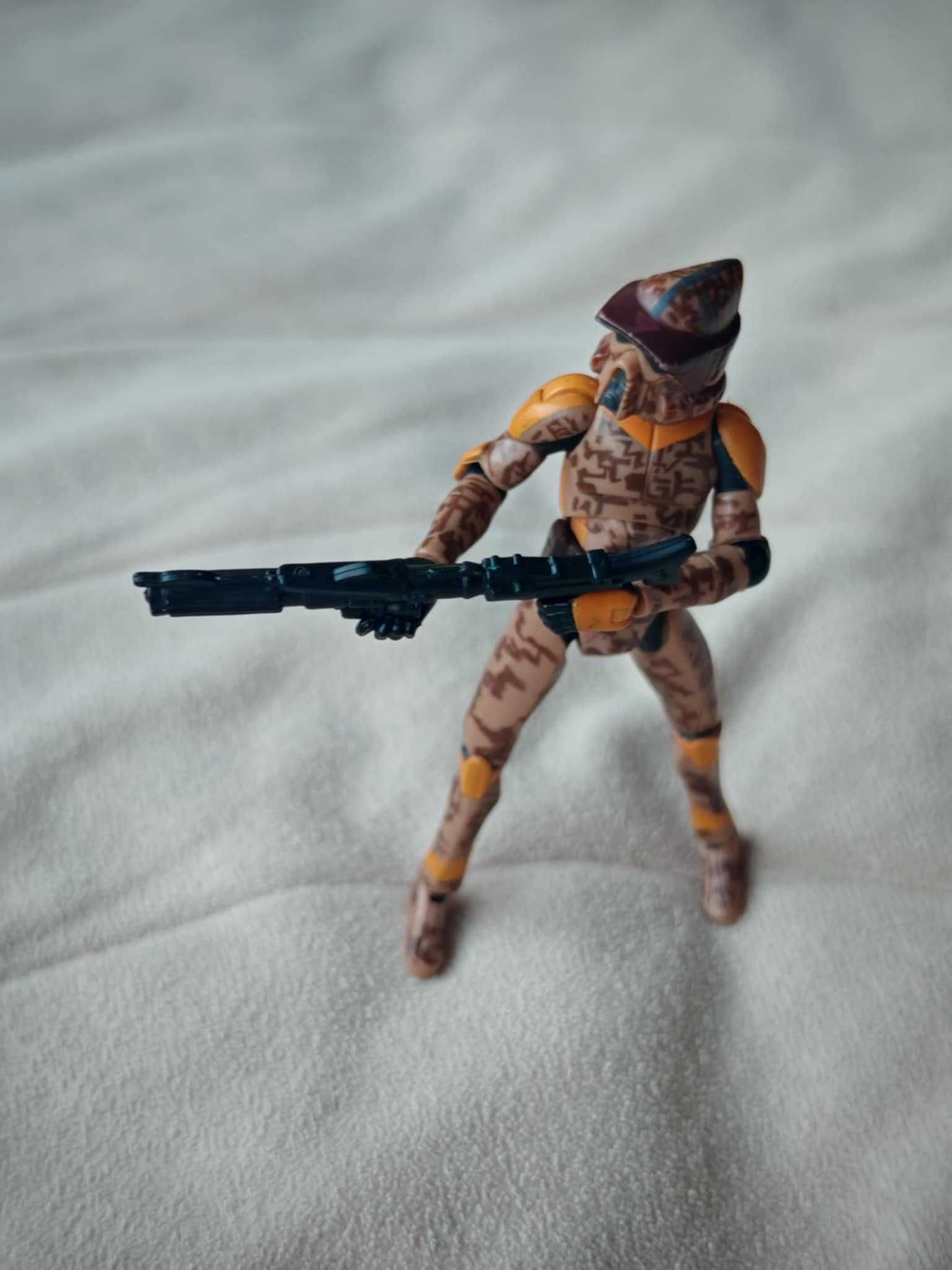 Star wars екшън фигурка Deluxe Figure with Vehicle - Clone Scout At-Rt
