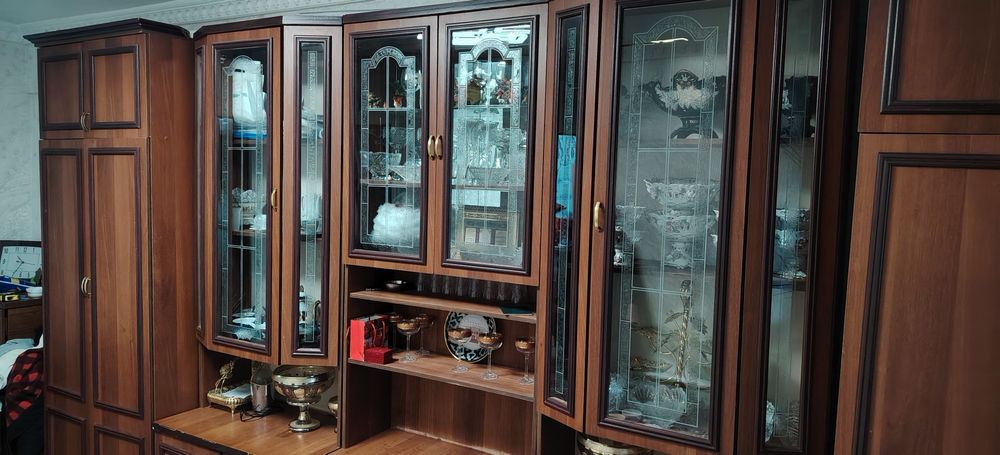 Продам стенку для гостиной