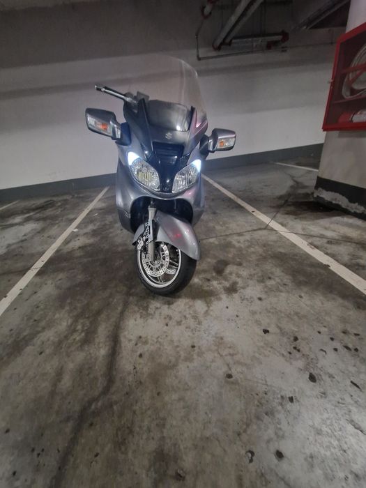 Suzuki burgman 650 executive