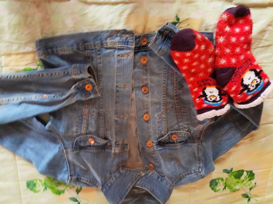 Дънкови яке с бонус коледни чорапи