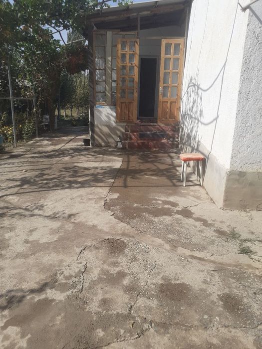 Бостанлыкский район 13 соток 4 комнаты