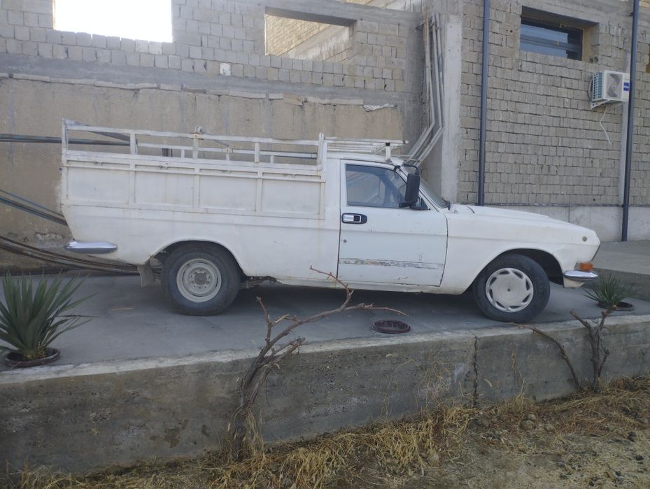 Волга Газ 24 сотилади