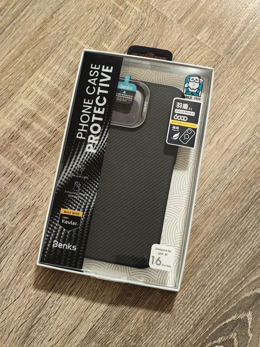 Кейс IPhone 16 Pro Max Benks Kevlar