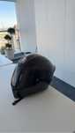Casca moto AGV K1 insotita de viziera fumurie