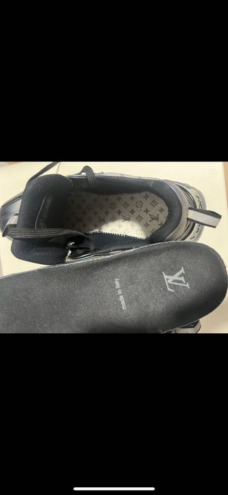 Adidasi Louis Vuitton