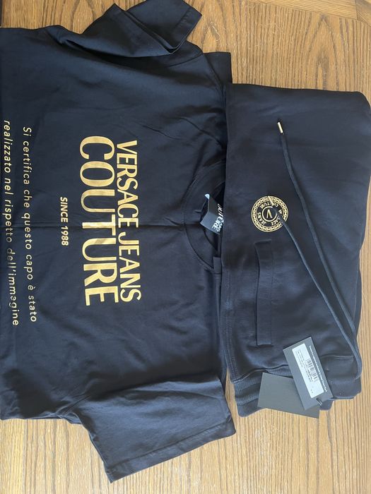 Versace  Jeans Couture XL ! Pantaloni trening sport si tricou!