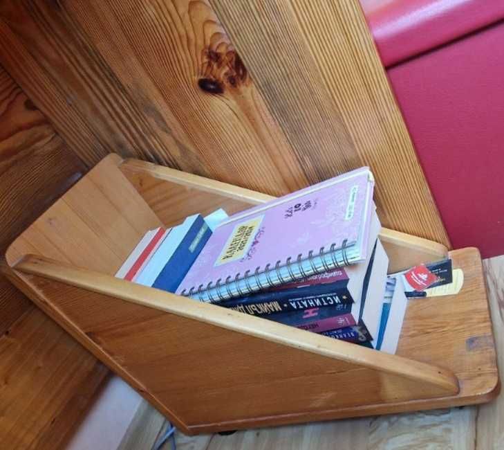 Поръчково бюро от чам