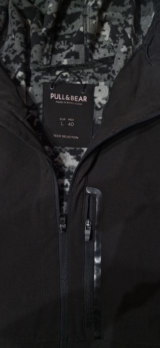 geaca impermeabila pull&bear