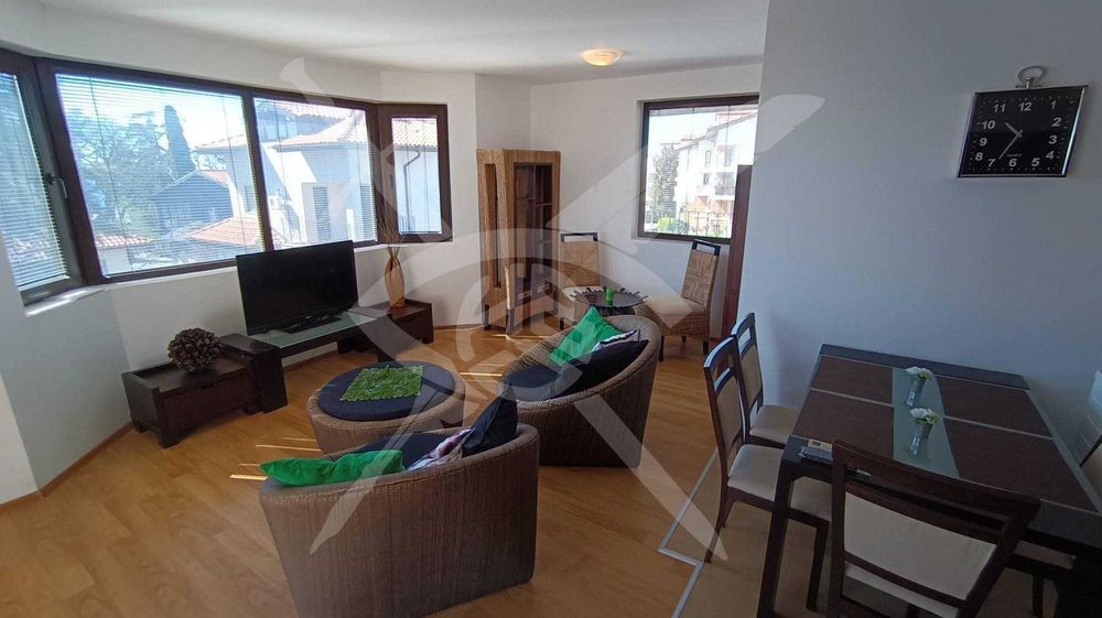 Дава се под наем Тристаен апартамент в Варна, м-т Траката - 104 кв.м за 750 € - Снимка #2