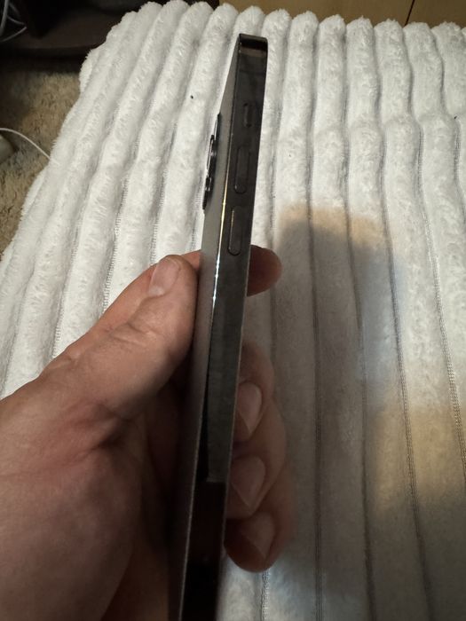 Se vinde iphone 12 pro