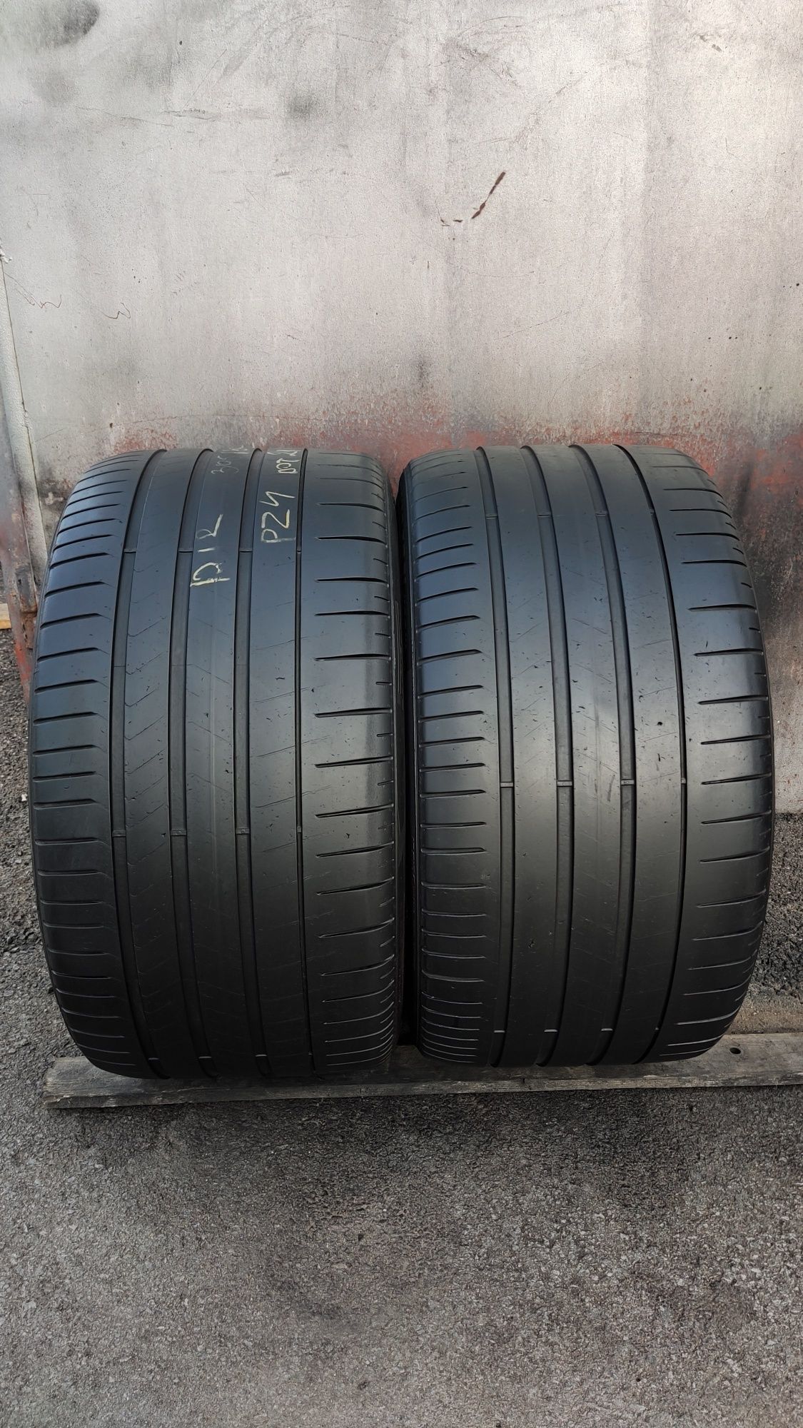 2бр. летни гуми 305/30/21 Pirelli PZero 
dot21
6mm
Добро състояние на