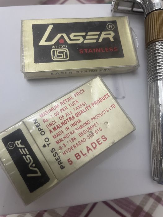 Лезвия для бритья на обычный бритвенный станок. Две пачки; ИНДИЯ