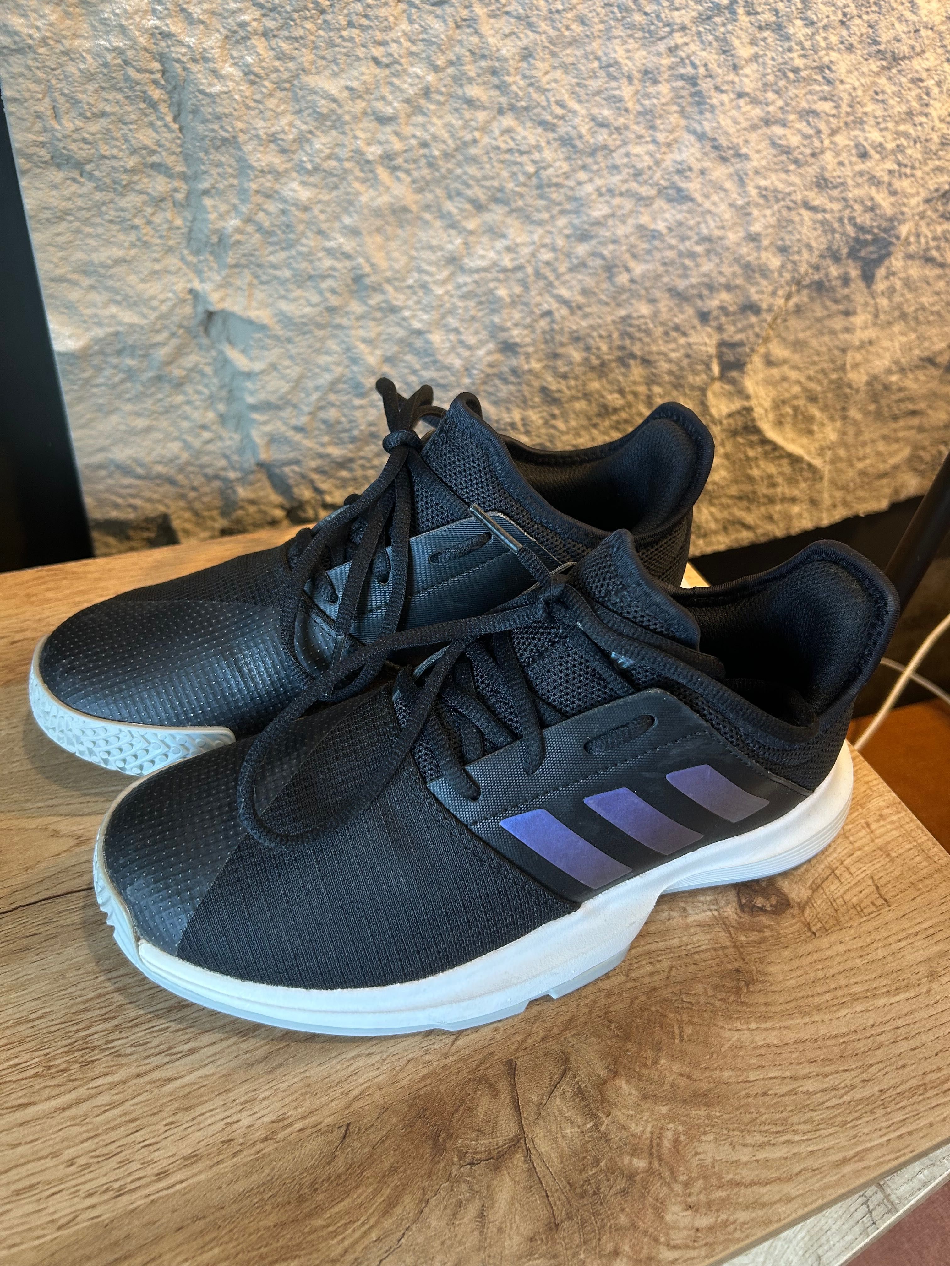 Маратонки Adidas , Liu jo , Fila
