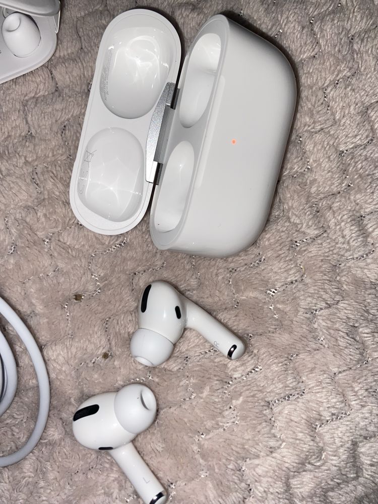 Airpods pro appele utilizate foarte putin