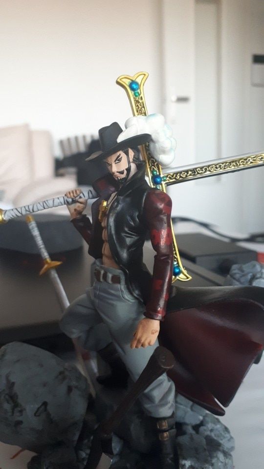 Figurina Dracula Mihawk One Piece Anime