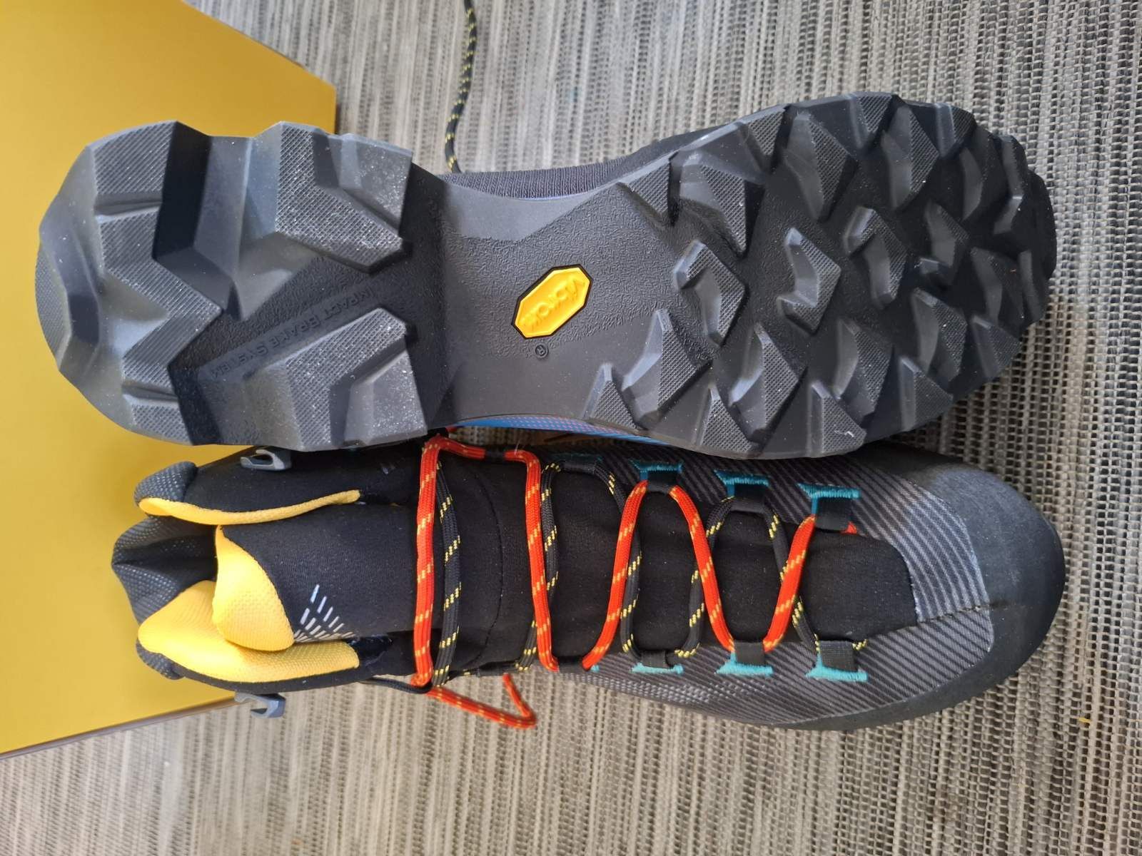 La Sportiva обувки - Aequilibrium Hike GTX, 45.5 номер