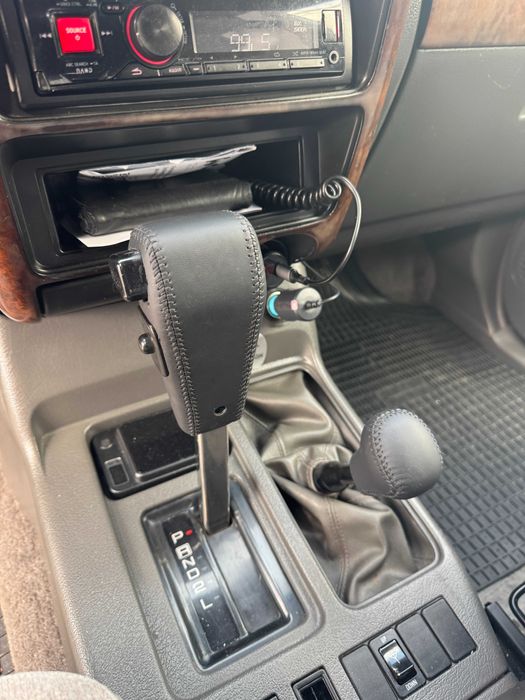 Isuzu Trooper 3.0 d - autoutilitară cu 5 locuri