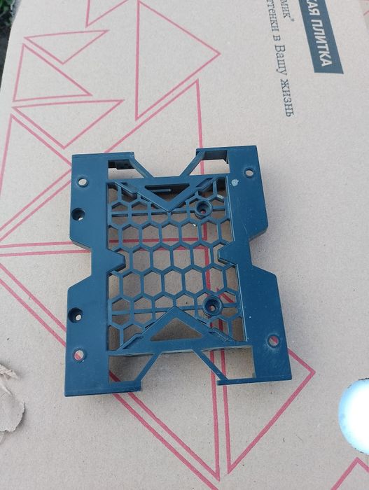 Кронштейн для лотка