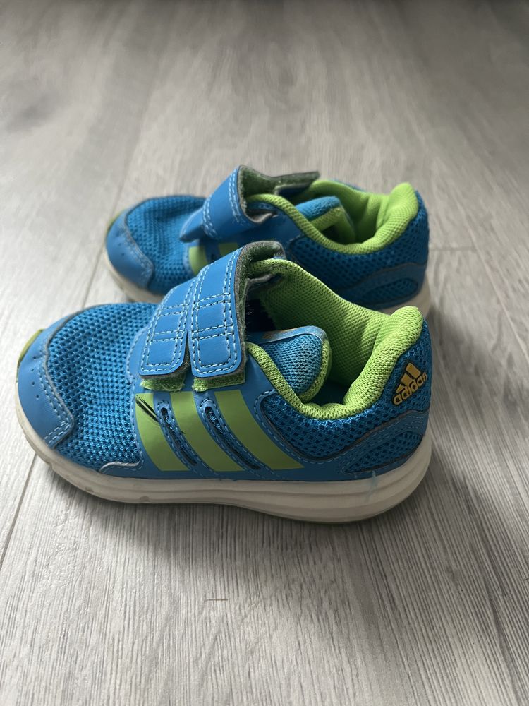 Adidasi Adidas nr. 21