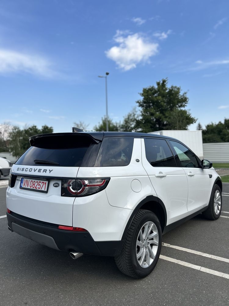 Land Rover Discovery!
