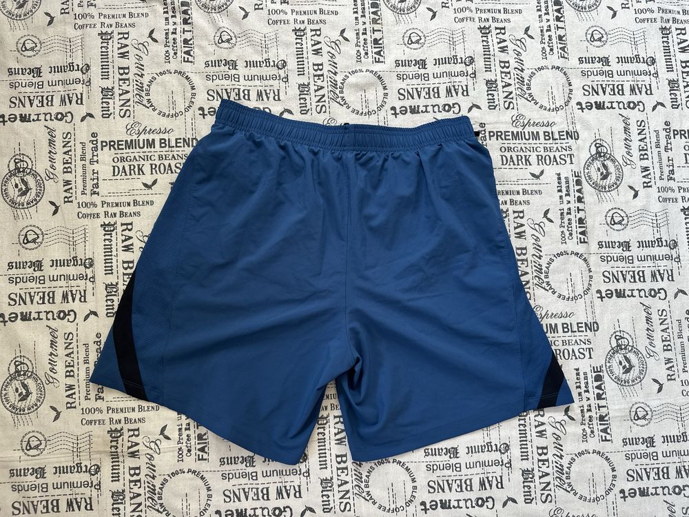 Under Armour original къси гащи шорти.L