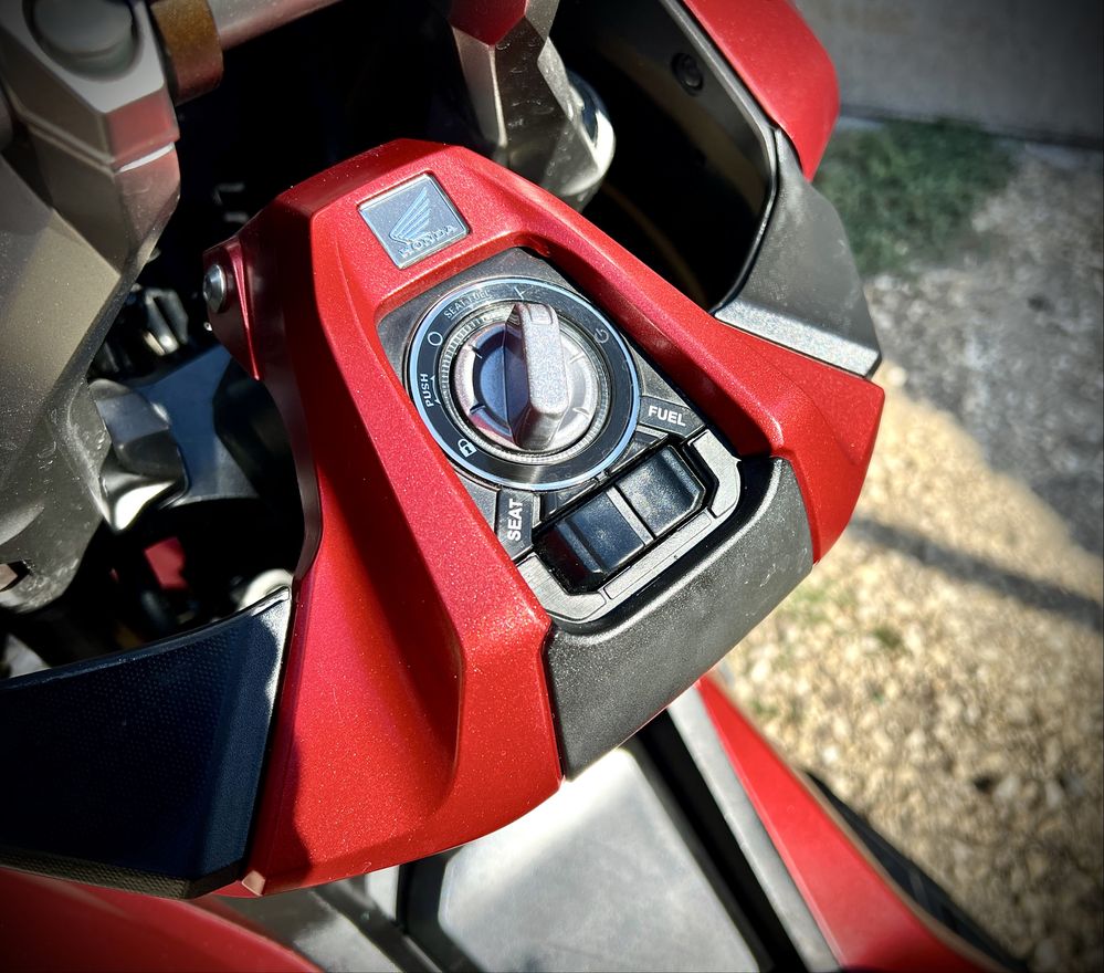 Скутер  Хонда ADV-350