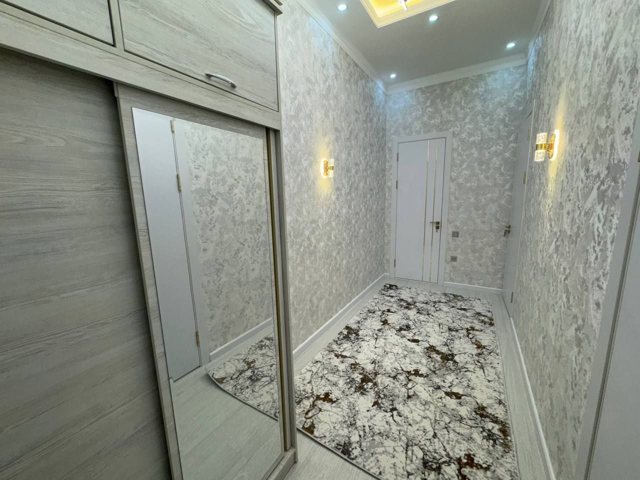 Yunusabad 4 kvartal Shoxsaroy 2/1/9 (53²) sotiladi novostroyka