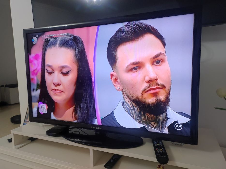 Tv Samsung 102 cm impecabil !