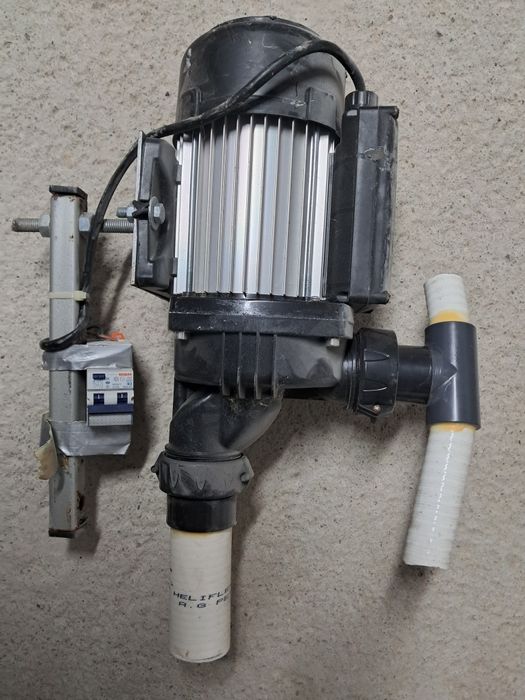 Pompa cada hidromasaj