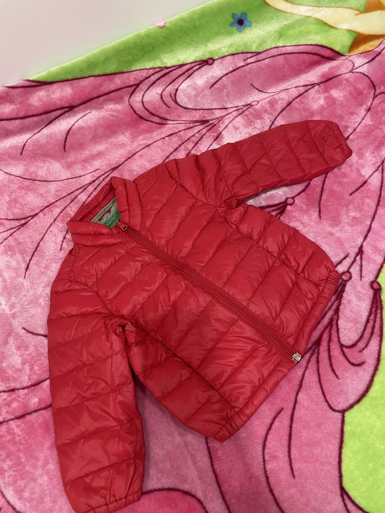 Олекотено яке Armani, Benetton яке
