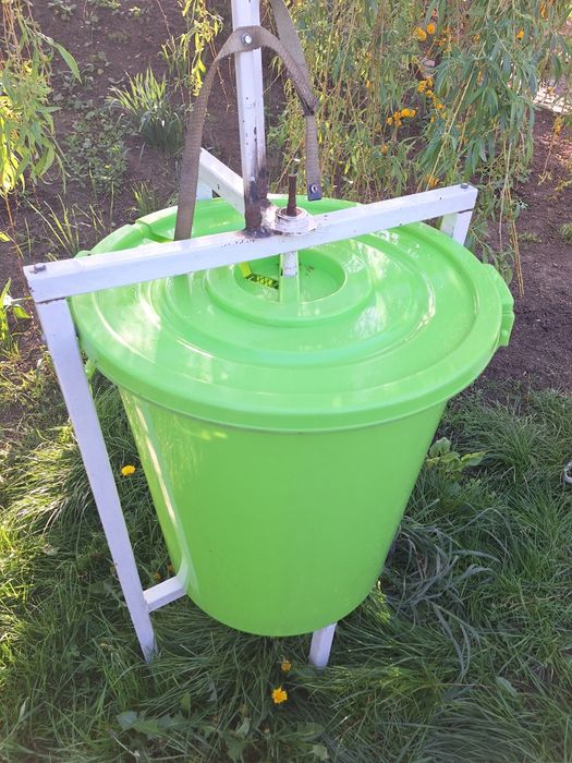 Centrifugă apicolă