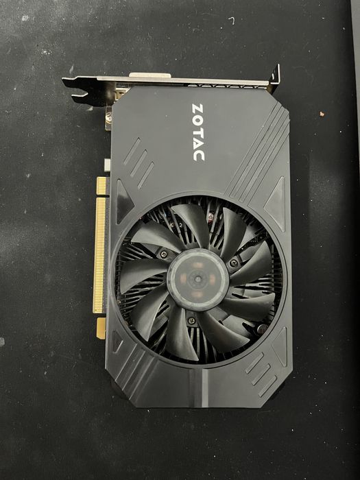 Vand placa video gtx 960 zotac 2 gb