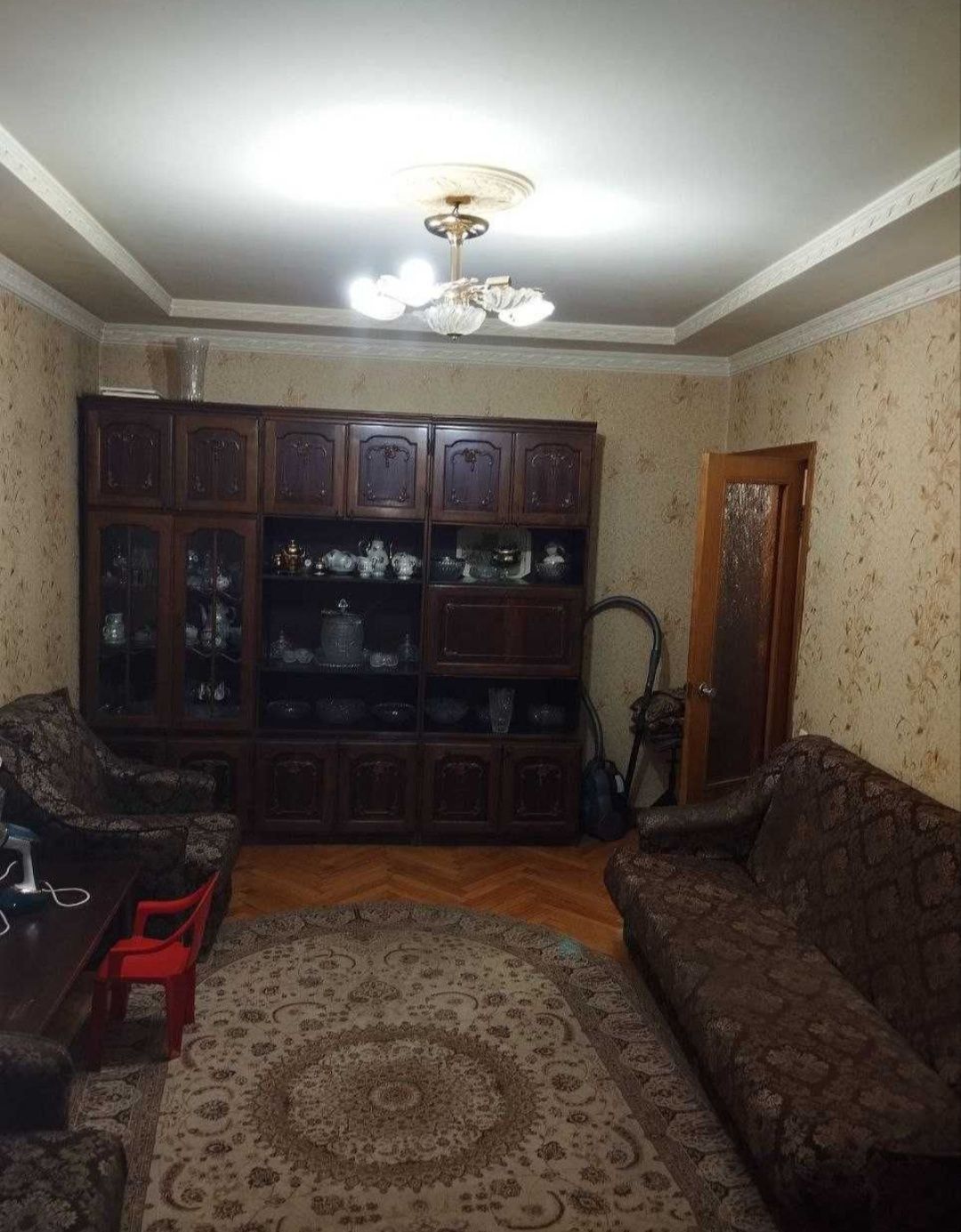 Ц6 3/1/4 продаю квартиру