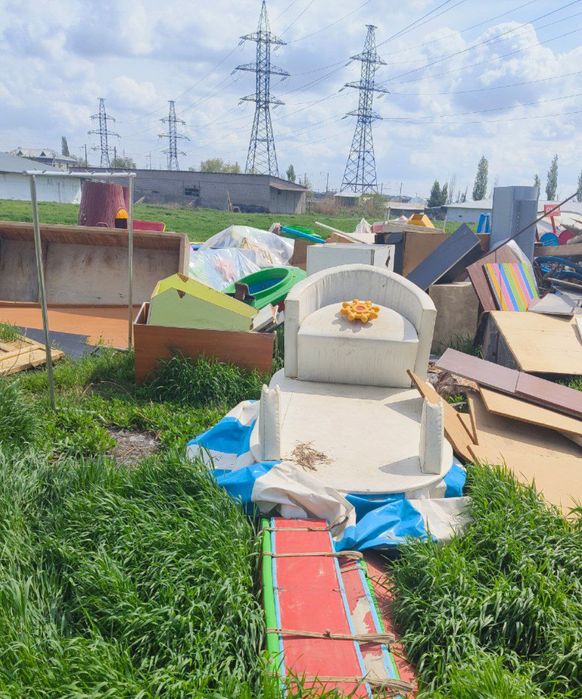 Аттракционы детская игровая площадка зона горка лошадки карусель пушка