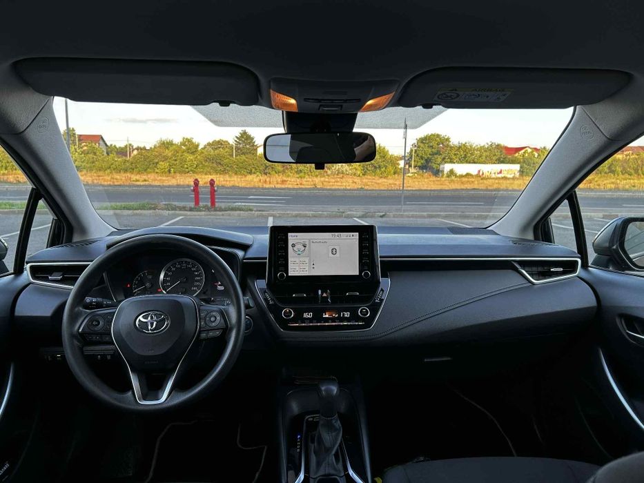 Primul proprietar Toyota Corolla Hybrid 1.8L Business 2022 Automată