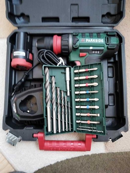 Autofiletanta Parkside de 12V,cu acumulator/incarcator.