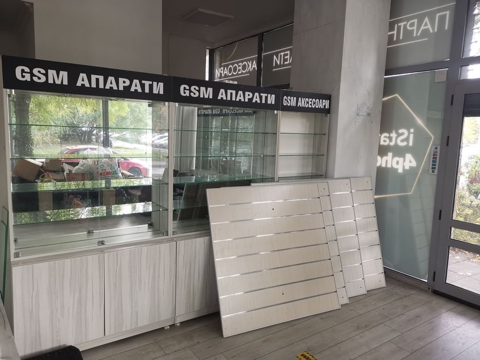 Мебели за телефони и аксесоари