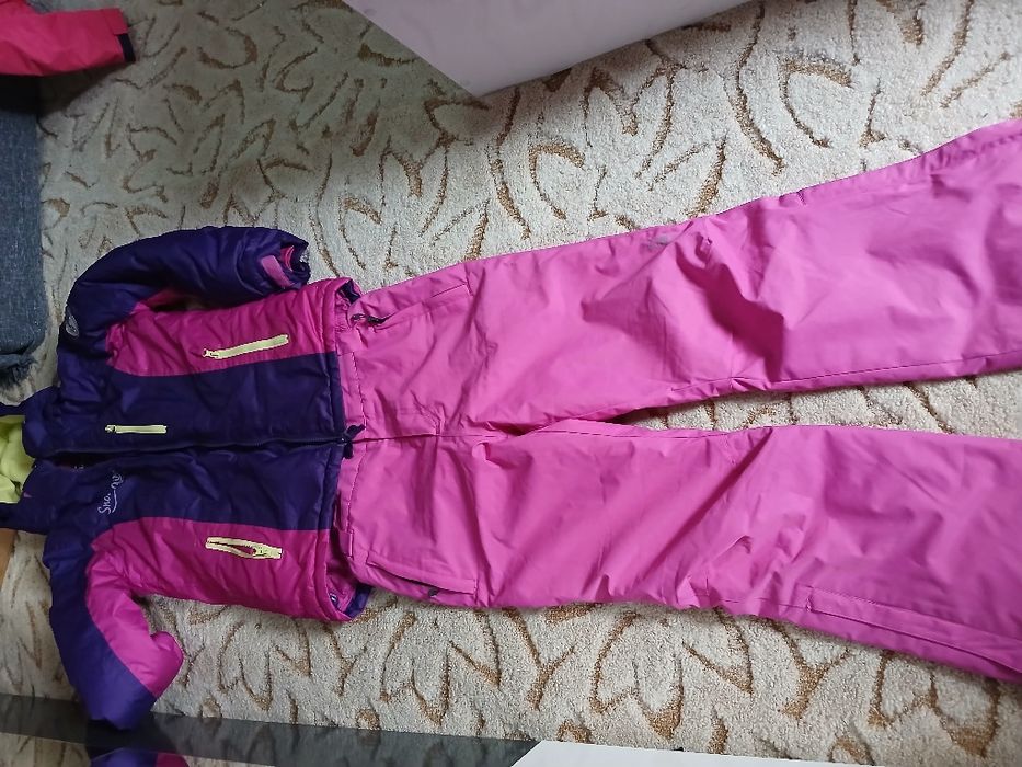Costum ski fetiță mărimea 156/152.