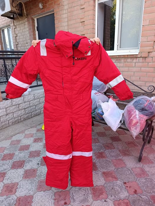 Спец одежда куртка и камбензон и берцы