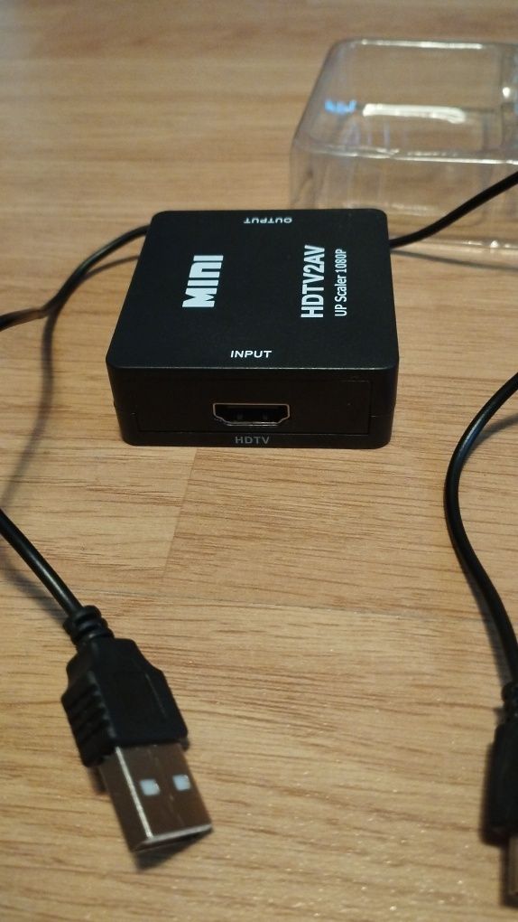 Comutator HDMI la RCA