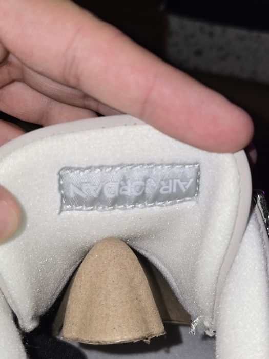 Jordan 4 Frozen Moments+cadou