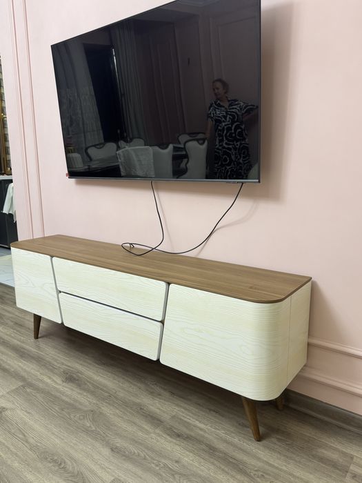 Журналний стол и тв тумба